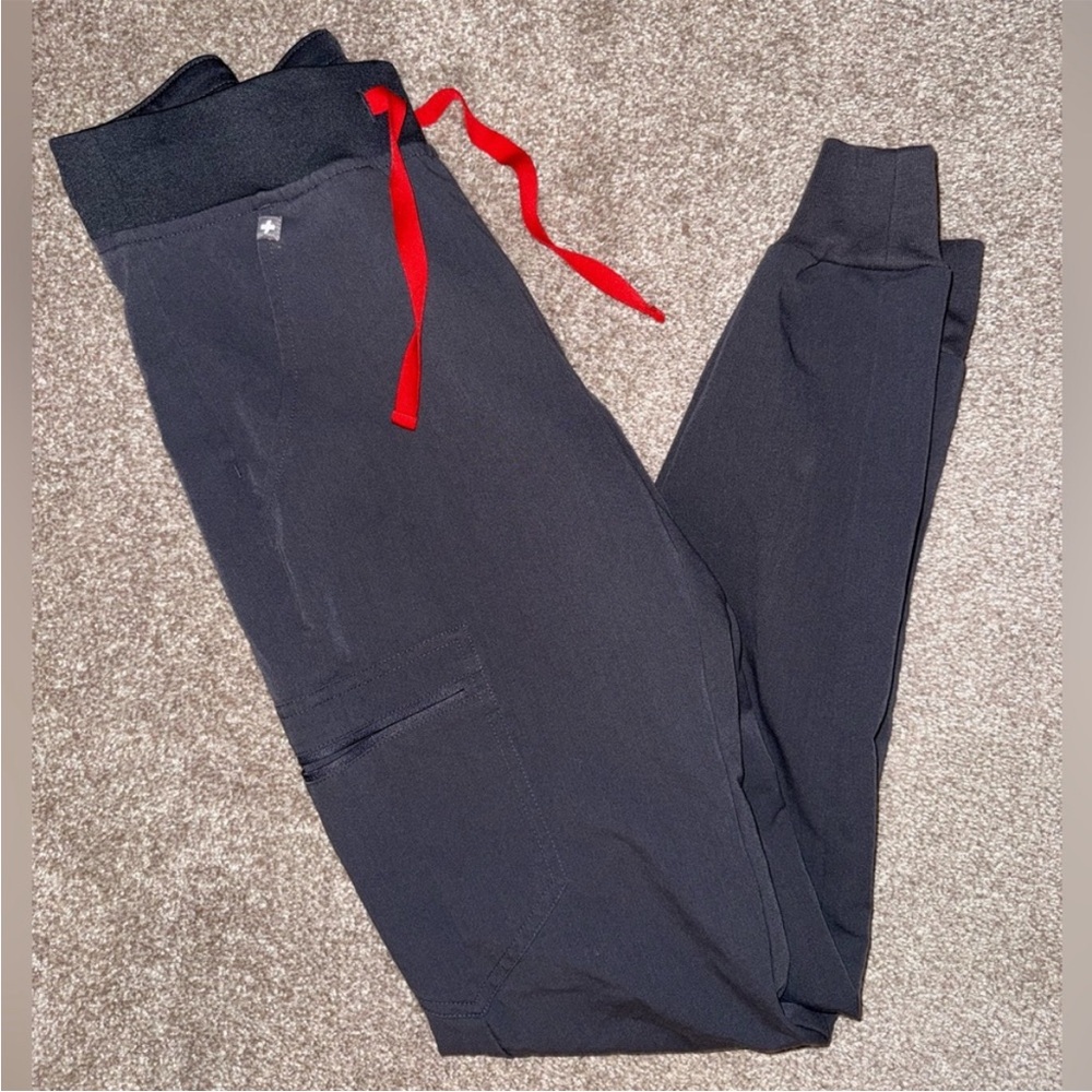 COPY - Figs Charcoal Gray Red Tie Zamora Joggers Scrub Pants size S - Picture 5 of 5